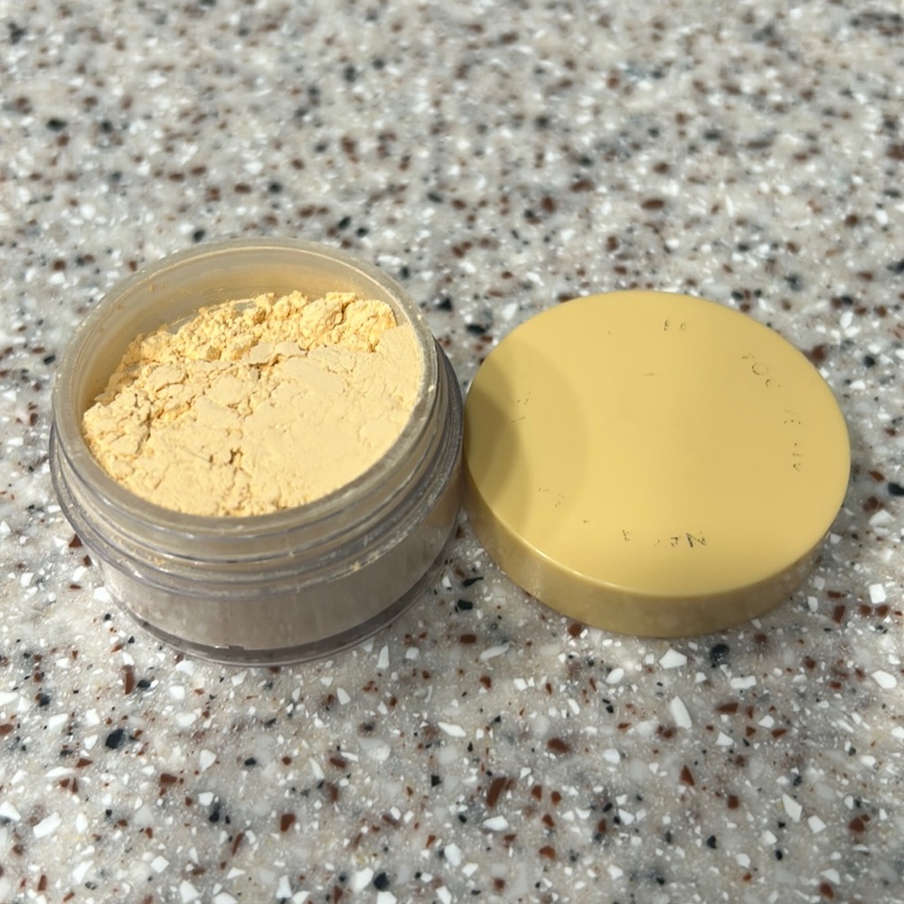 🆕 Banana Setting Powder